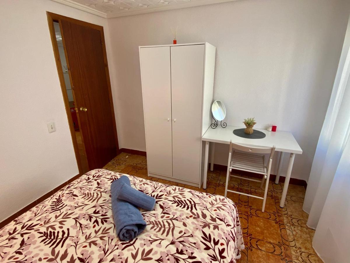 A Separate Room Comfort In A Two-Room Apartment Is 28 Km From Valencia With Wi-Fi ปัวร์โตเดซากุนโต ภายนอก รูปภาพ